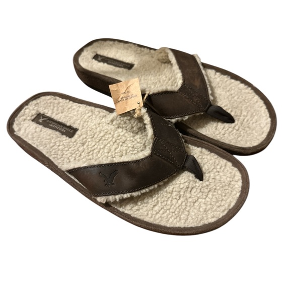🦅 American Eagle men’s NWT faux sheep fur lined  flip flops size 12 - Picture 3 of 4